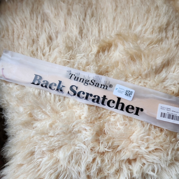 2 TungSam Self-Therapeutic Bamboo Back Scratcher (17 inches - Picture 8 of 8